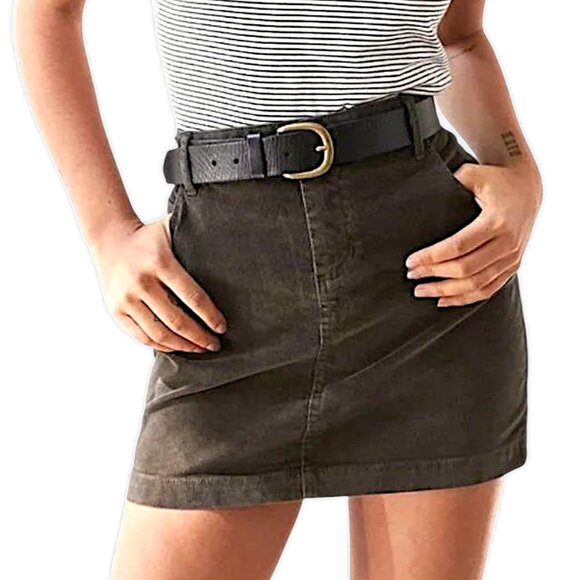 Urban Outfitters Dresses & Skirts - Urban Outfitters BDG NWT $48 brown corduroy high waisted mini skirt women's 4